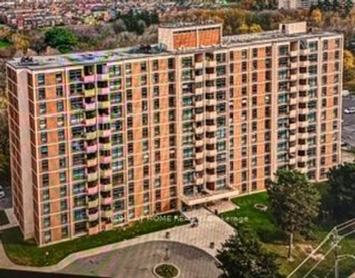 211-335 Driftwood Ave, North York, ON, M3N2P3 | Card Image