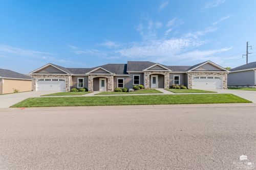 1706 Kenneth Dr, Junction City, KS, 66441-8807 | Card Image