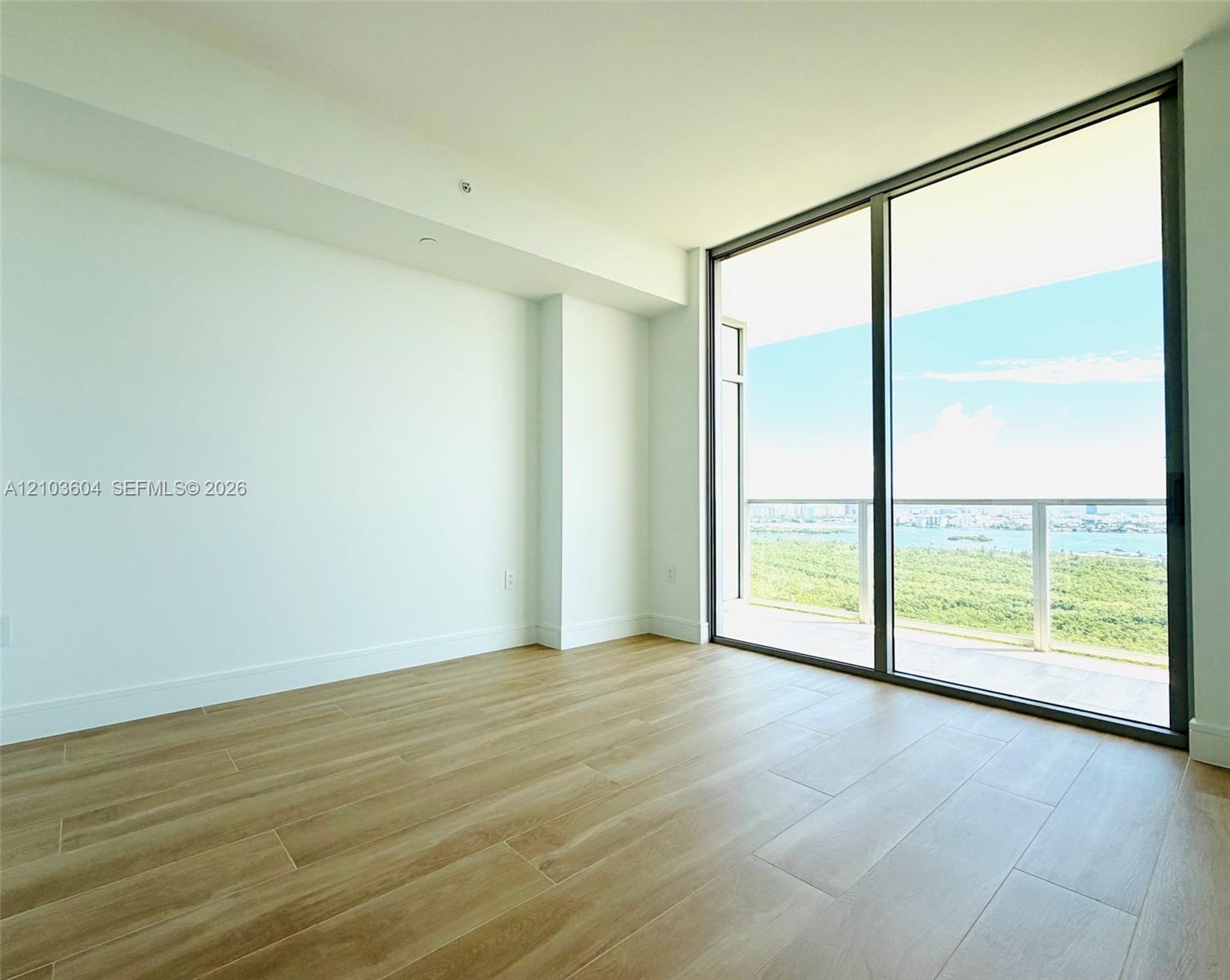Residential Lease in North Miami 5