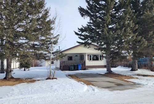 225 4 St Nw, Sundre, AB, T0M1X0 | Card Image