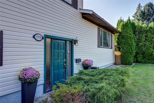 3791 Uplands Dr, Nanaimo, BC, V9T2T9 | Card Image
