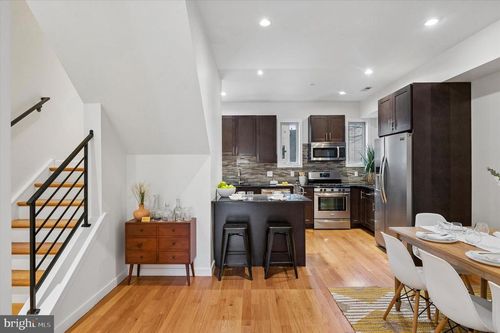 e-2555 Carpenter St, PHILADELPHIA, PA, 19146-2338 | Card Image