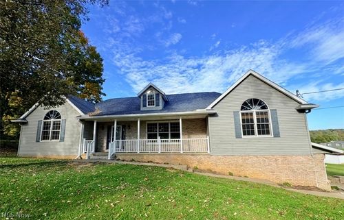 3365 Gorsuch Rd, Nashport, OH, 43830-9493 | Card Image