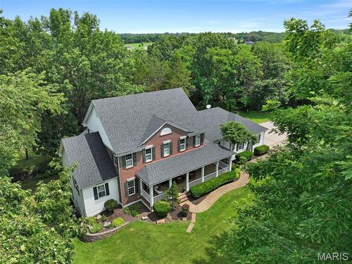 4305 Green Briar Ct, Washington, MO, 63090-5747 | Card Image