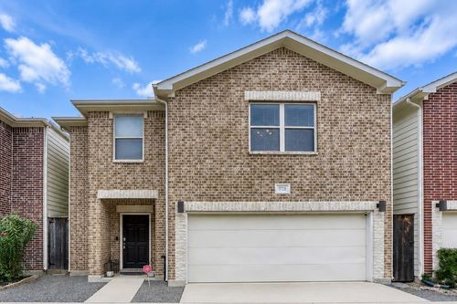 3728 Main Poplar Dr, Houston, TX, 77025-3122 | Card Image