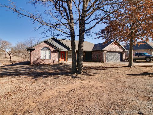 2018 Briarwood St, Stroud, OK, 74079-9700 | Card Image