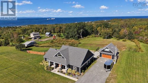 127 Lake Road, Victoria Mines, NS, B1N3J7 | Card Image