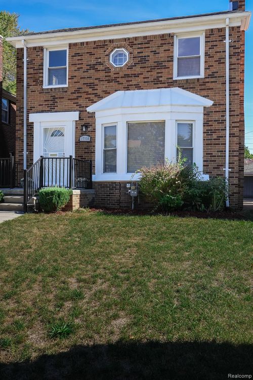 17160 Wisconsin St, Detroit, MI, 48221-2577 | Card Image