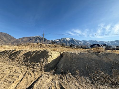 1343 S 370 E, Salem, UT, 84653-5302 | Card Image