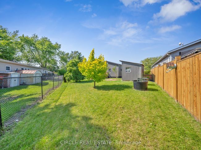 5 Maple Dr, Home with 2 bedrooms, 2 bathrooms and 4 parking in Mcgregor ON | Image 10