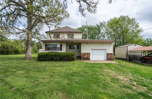 400 N Gentry Boulevard, Gentry, AR, 72734 | Card Image