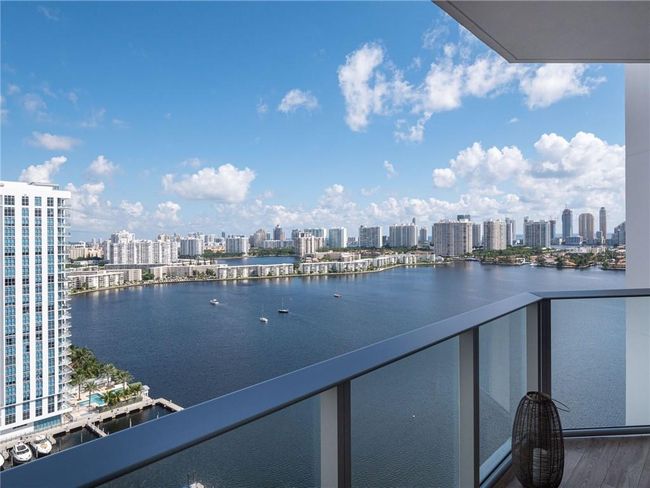 UNIT-2105 - 17111 Biscayne Blvd, Condo with 2 bedrooms, 3 bathrooms and null parking in Aventura FL | Image 15