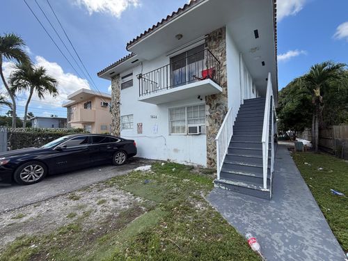 2-1646 Nw 2nd St, Miami, FL, 33125 | Card Image