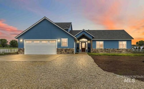 1425 Connelly Ln, Emmett, ID, 83617-3427 | Card Image