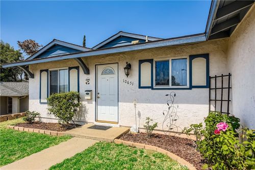 10651 Trigal Way, Santee, CA, 92071-4901 | Card Image