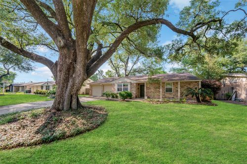 9622 Highmeadow Dr, Houston, TX, 77063-3716 | Card Image