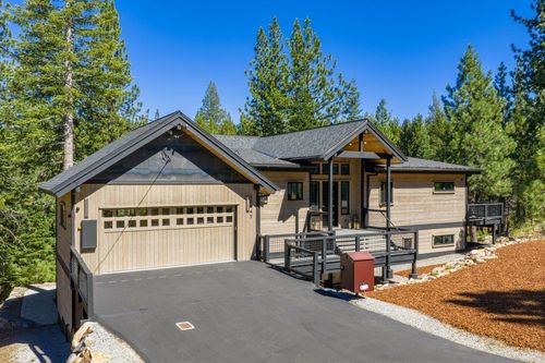 12847 Hillside Dr, Truckee, CA, 96161-6332 | Card Image