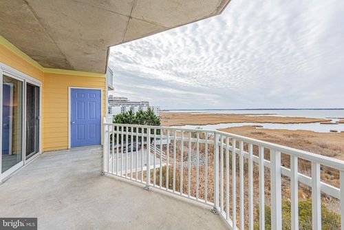 303-106 83rd St, OCEAN CITY, MD, 21842-2784 | Card Image