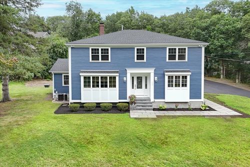113 River St, Middleton, MA, 01949-2431 | Card Image