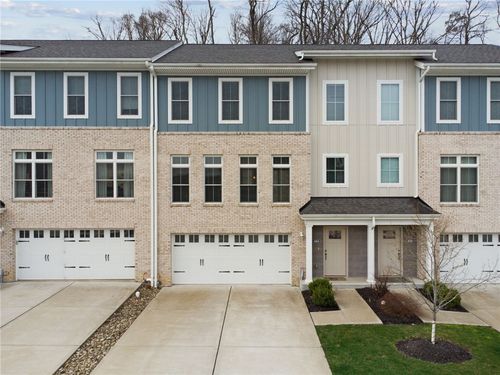 404 Walnut Rd, Pittsburgh, PA, 15202-2028 | Card Image