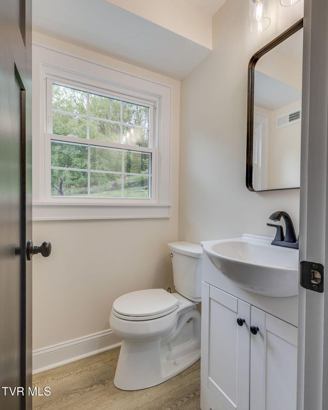 5805 Cochise Trl, House other with 3 bedrooms, 3 bathrooms and null parking in Kingsport TN | Image 19