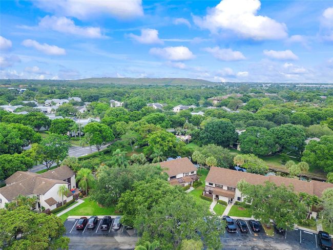 4306 Carambola Cir N, Townhouse with 2 bedrooms, 3 bathrooms and null parking in Coconut Creek FL | Image 28