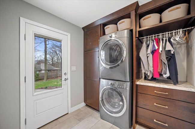 2521 W Wending Drive, House other with 4 bedrooms, 2 bathrooms and null parking in Glendale WI | Image 17