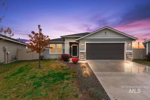 3166 N Saratov Way, Kuna, ID, 83634-4856 | Card Image