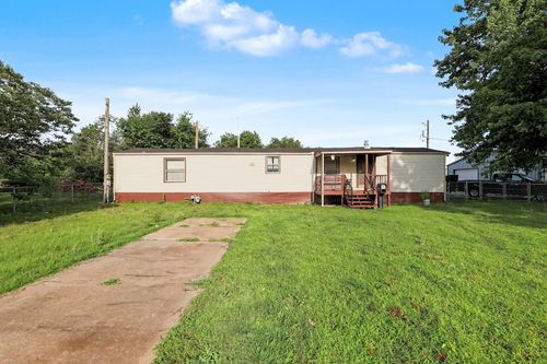 1635 S Vine St., Wichita, KS, 67213 | Card Image