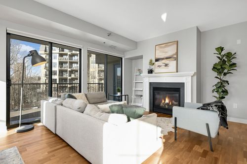 305-317 Groveland Ave, Minneapolis, MN, 55403-3659 | Card Image