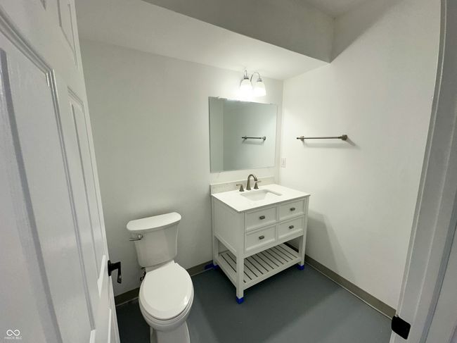 Bathroom | Image 14