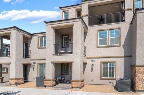 5633 Steampunk St, Las Vegas, NV, 89118-1916 | Card Image