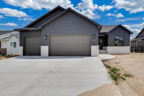 10411 W Graber Cir, Wichita, KS, 67215-8906 | Card Image
