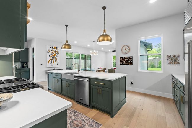 1708 Morrow St, House other with 4 bedrooms, 3 bathrooms and null parking in Austin TX | Image 11