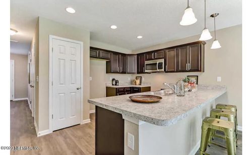 1308 Lake Shore Blvd, Jacksonville, FL, 32205-7043 | Card Image