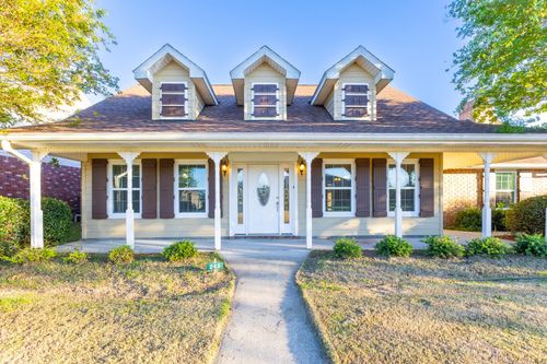 245 Acadia Park Dr, Raceland, LA, 70394-2621 | Card Image