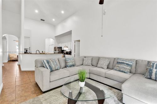 334 Colony Ct, KISSIMMEE, FL, 34758-3038 | Card Image