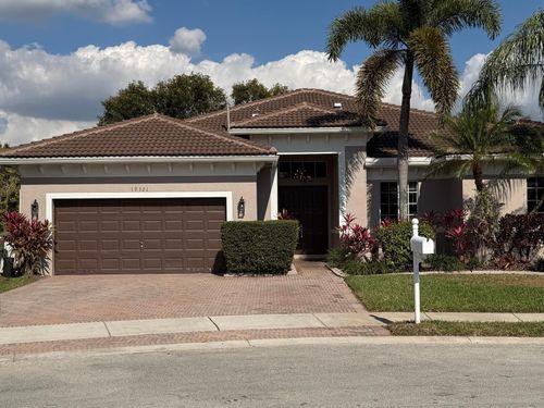 19321 Sw 69th St, Fort Lauderdale, FL, 33332-1652 | Card Image