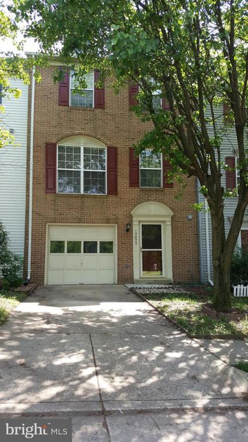 13923 Barnsley Pl, CENTREVILLE, VA, 20120-5209 | Card Image