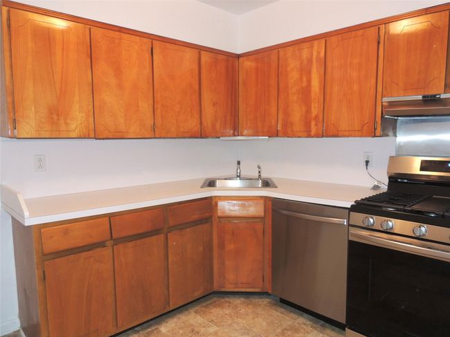 APT-2C - 19 Maple Ave, Home with 1 bedrooms, 1 bathrooms and 1 parking in Hastings On Hudson NY | Image 6