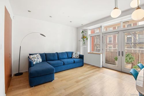 c-265 W 122nd St, New York, NY, 10027-5741 | Card Image