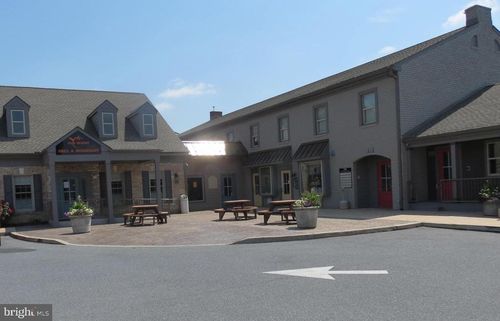 711 Olde Hickory Rd, Lancaster, PA, 17601-4929 | Card Image
