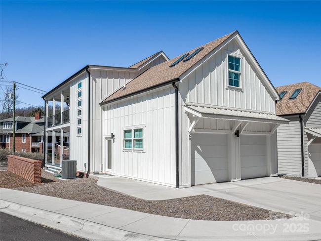 60 Skyvue Ct, Townhouse with 2 bedrooms, 3 bathrooms and null parking in Saluda NC | Image 4