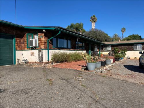 240 Casper Ln, Vista, CA, 92084-5539 | Card Image