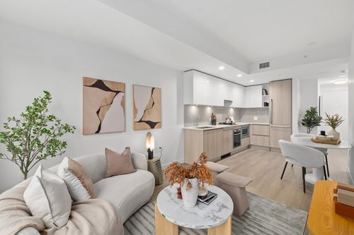 803-618 Carnarvon St, New Westminster, BC, V3M0N9 | Card Image