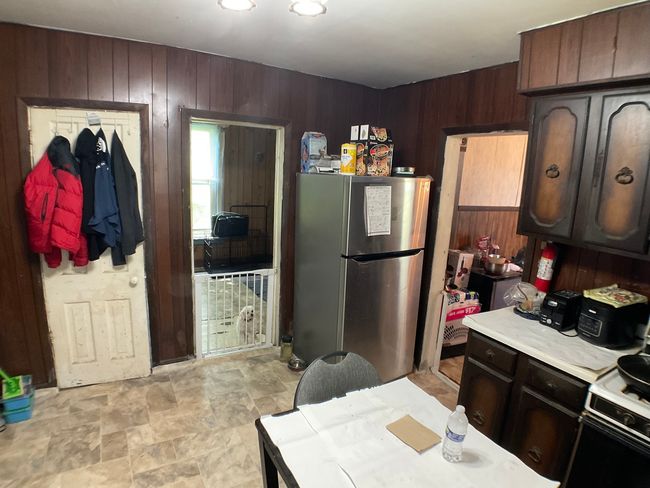 207 W Williams St, House other with 3 bedrooms, 1 bathrooms and 1 parking in Dwight IL | Image 4