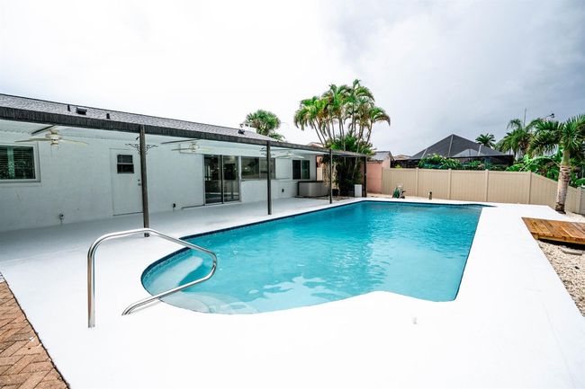 913 Spindle Palm Way, House other with 4 bedrooms, 2 bathrooms and null parking in APOLLO BEACH FL | Image 35