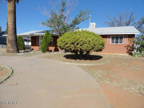 149 E Freihage Dr, Sierra Vista, AZ, 85635-1105 | Card Image
