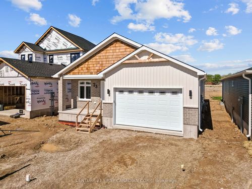 23 Sheldabren St, Ailsa Craig, ON, N0M1A0 | Card Image