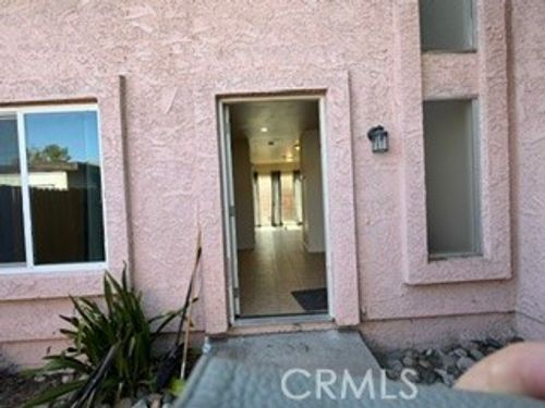 7934 Midhurst Dr, Highland, CA, 92346 | Card Image